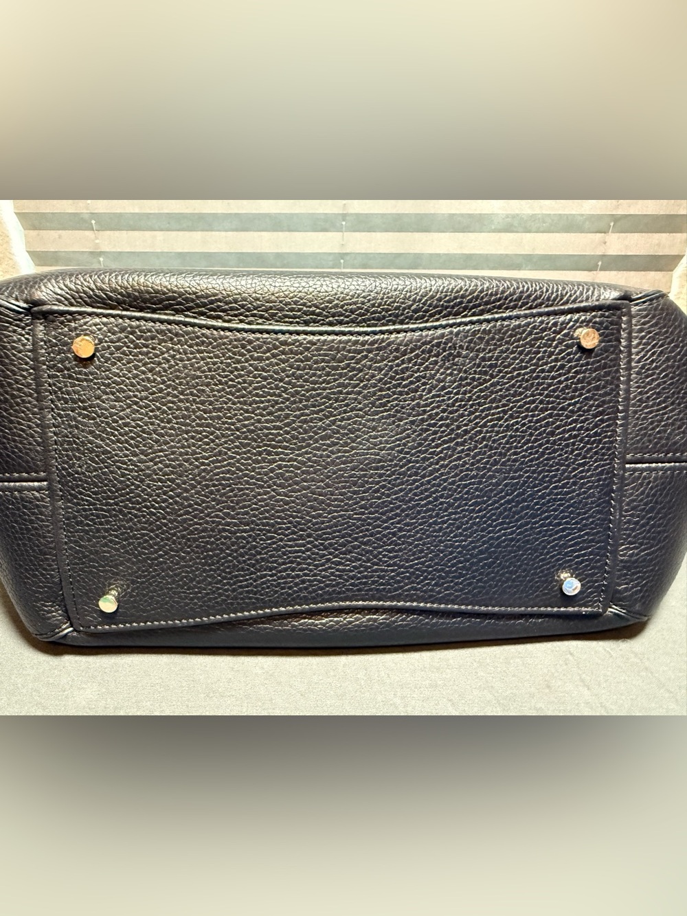 Kate Spade large dumpling in black - Picture 2 of 10